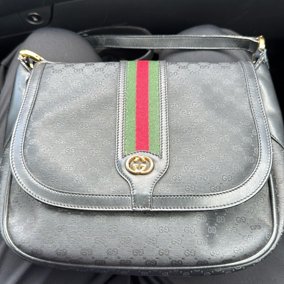 Gucci Handbags - Authentic Gucci GG Vintage Ophidia Sherry Crossbody Bag Leather Black Purse Tote